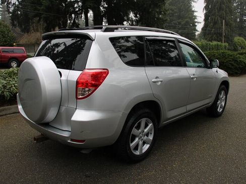 Used 2007 Toyota RAV4 Limited image 3