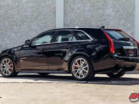 Used 2014 Cadillac CTS V RWD image 50