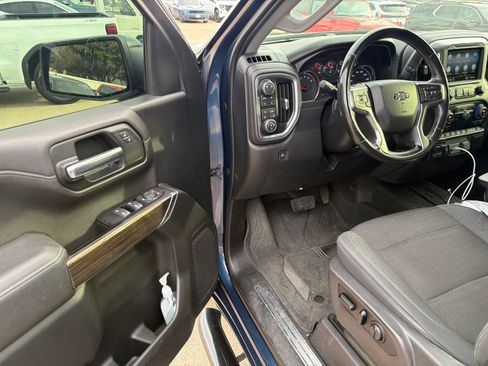 Used 2019 Chevrolet Silverado 1500 RST AWD/4WD image 11