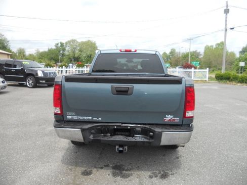 Used 2010 GMC Sierra 1500 SLE w/ Power Pack Plus AWD/4WD image 8