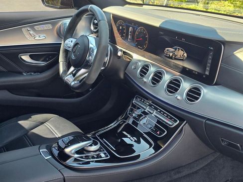 Used 2020 Mercedes-Benz E 63 AMG S image 28