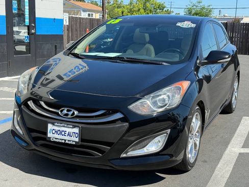 Used 2013 Hyundai Elantra GT w/ Tech Pkg FWD image 19