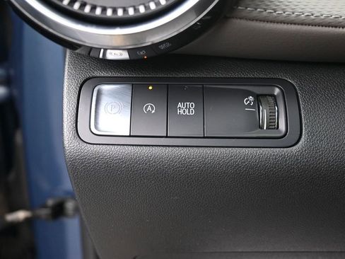 Used 2025 Chevrolet Equinox LT w/ Convenience Package II FWD image 18