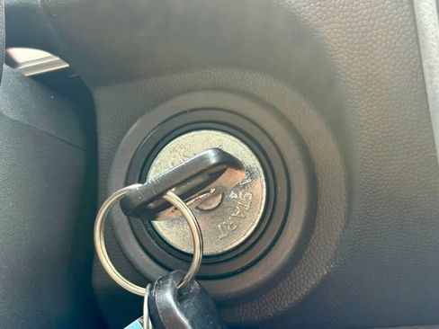 Used 2019 Nissan Frontier SV RWD image 21