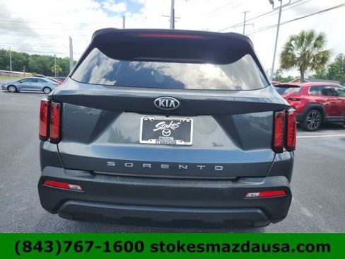 Used 2021 Kia Sorento LX FWD image 9