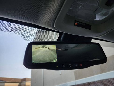 Used 2011 GMC Terrain SLE FWD image 11