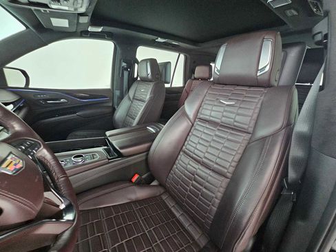 Certified 2024 Cadillac Escalade Sport Platinum AWD/4WD image 24