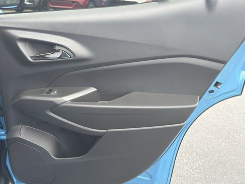New 2026 Chevrolet Trax RS w/ Sunroof Package FWD image 16