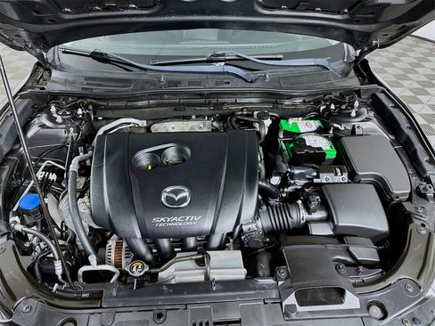 Used 2018 MAZDA MAZDA3 Sport image 28