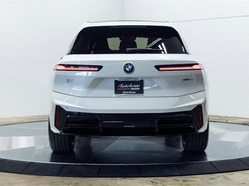 New 2026 BMW iX xDrive60 image 10