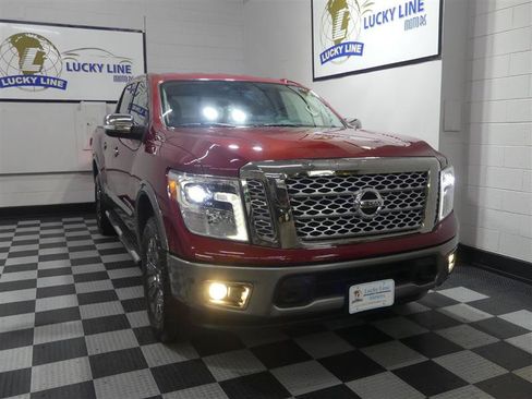Used 2019 Nissan Titan Platinum Reserve AWD/4WD image 5