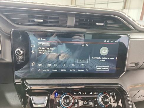 Used 2023 GMC Sierra 1500 AT4 w/ AT4 Preferred Package image 29