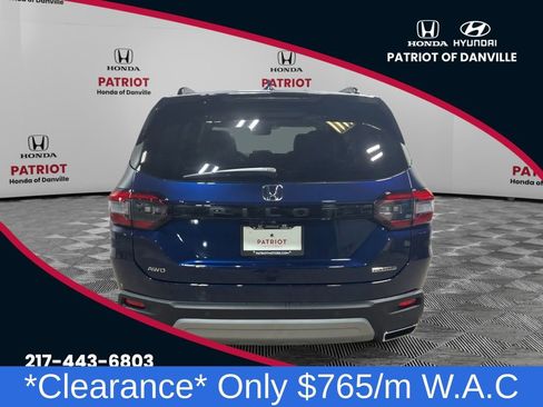 New 2025 Honda Pilot Touring image 6