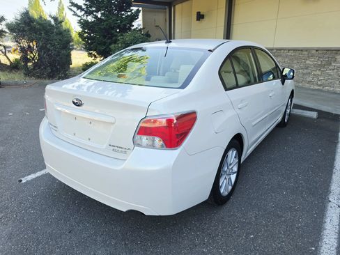 Used 2012 Subaru Impreza 2.0i Premium w/ All-Weather Pkg AWD/4WD image 5
