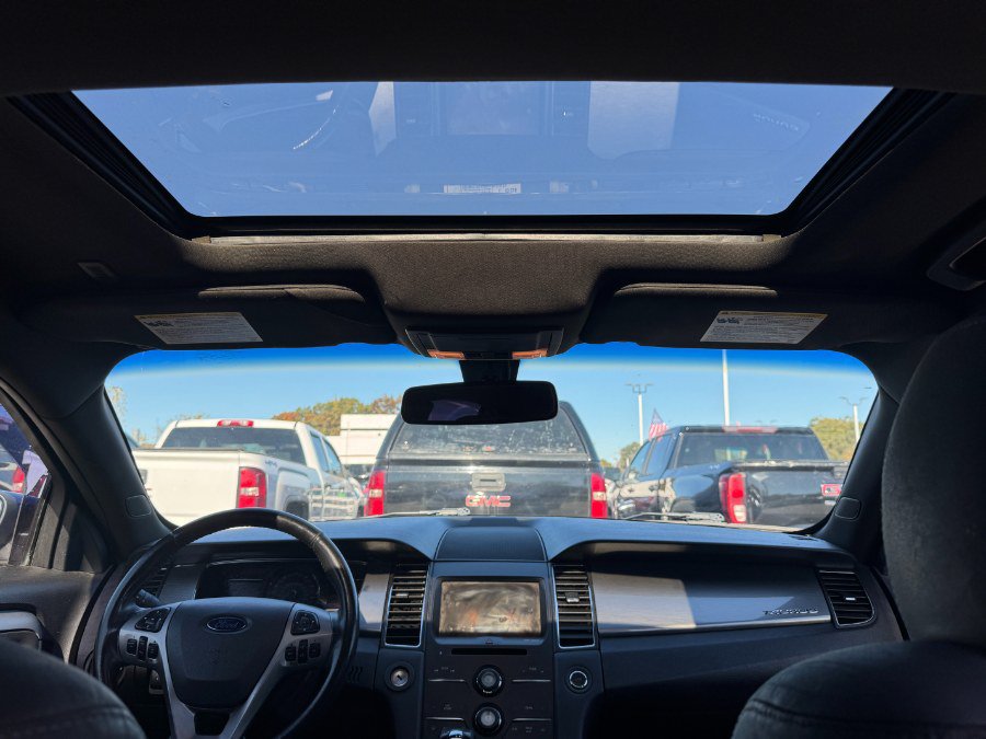 Used 2013 Ford Taurus SEL FWD image 21