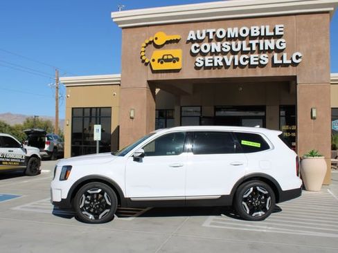 Used 2024 Kia Telluride EX image 4