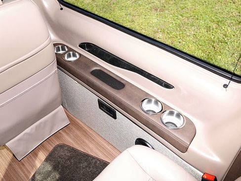 Used 2024 Mercedes-Benz Sprinter 3500 image 23