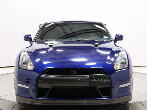 Used 2014 Nissan GT-R Premium image 79