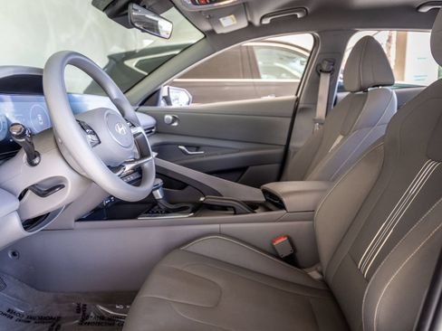 Used 2024 Hyundai Elantra SEL FWD image 11