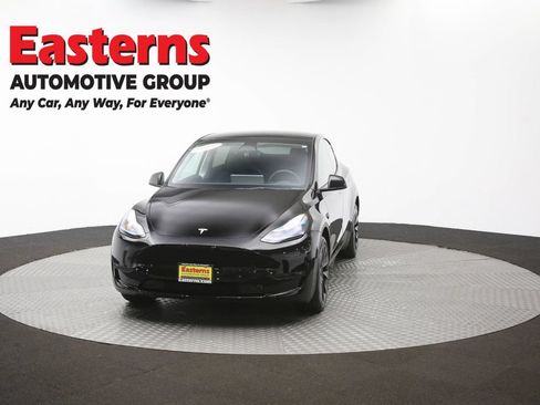 Used 2023 Tesla Model Y Long Range AWD/4WD image 48