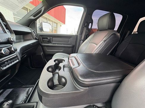 Used 2022 RAM 5500 Tradesman w/ Safety Group image 10