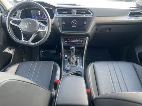 Used 2022 Volkswagen Tiguan SE image 23