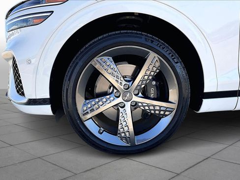 Used 2023 Genesis GV70 3.5T Sport w/ Sport Prestige Package image 10