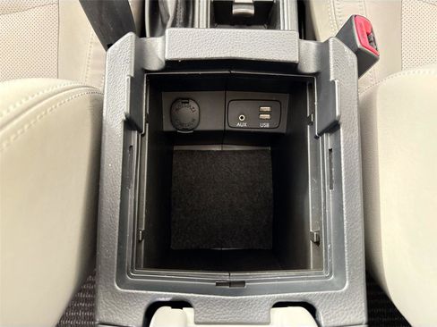 Used 2017 Subaru Forester 2.5i Limited image 36