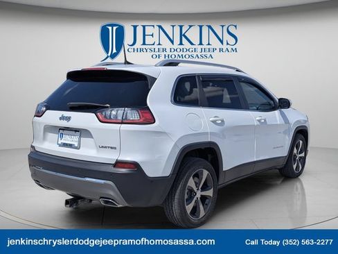 Used 2019 Jeep Cherokee Limited w/ Technology Group FWD image 6