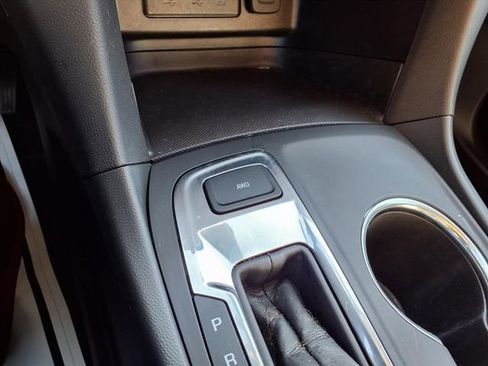 Used 2024 Chevrolet Equinox LS w/ LS Convenience Package image 57