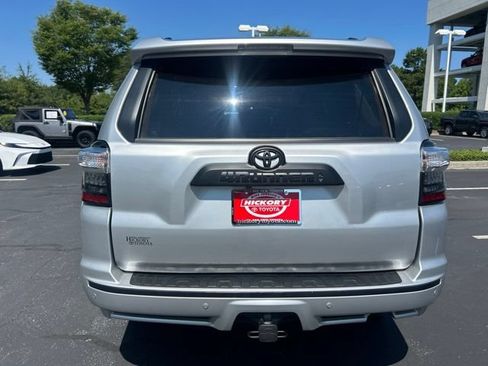 Used 2024 Toyota 4Runner Limited AWD/4WD image 8