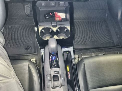 Used 2025 Toyota Prius XLE image 20