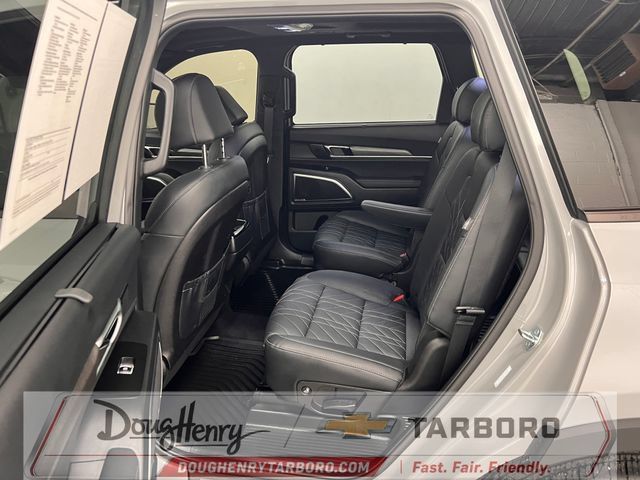 Used 2025 Kia Telluride SX X-Line AWD/4WD image 33