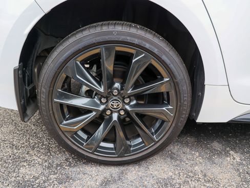 Used 2025 Toyota Corolla SE FWD image 13