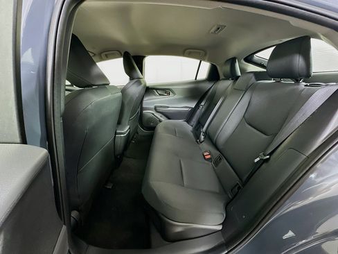 Used 2025 Toyota Prius LE image 27