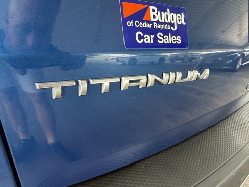 Used 2022 Ford Escape Titanium AWD/4WD image 30