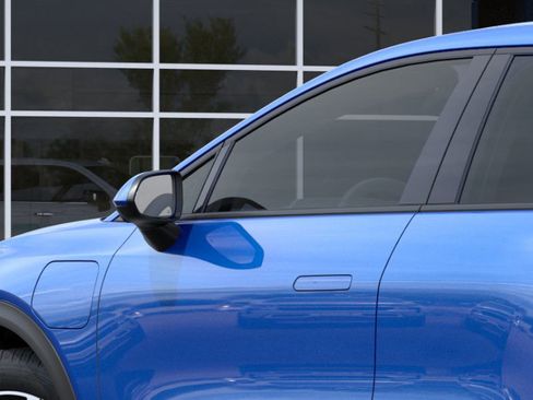 New 2026 Chevrolet Equinox EV LT w/ Comfort Package image 32