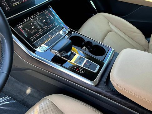 Used 2019 Audi Q8 Premium Plus w/ Premium Plus AWD/4WD image 14