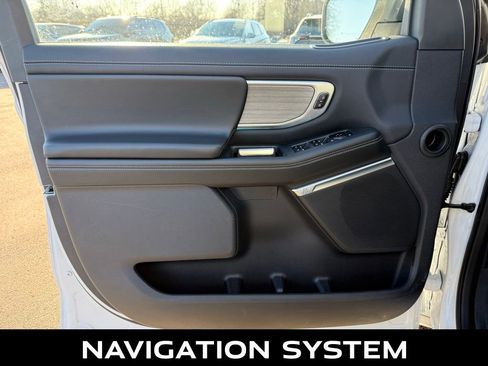 Used 2025 Ford Expedition Max Platinum image 8