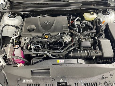 Used 2025 Toyota Camry SE w/ Multimedia Upgrade Package image 20