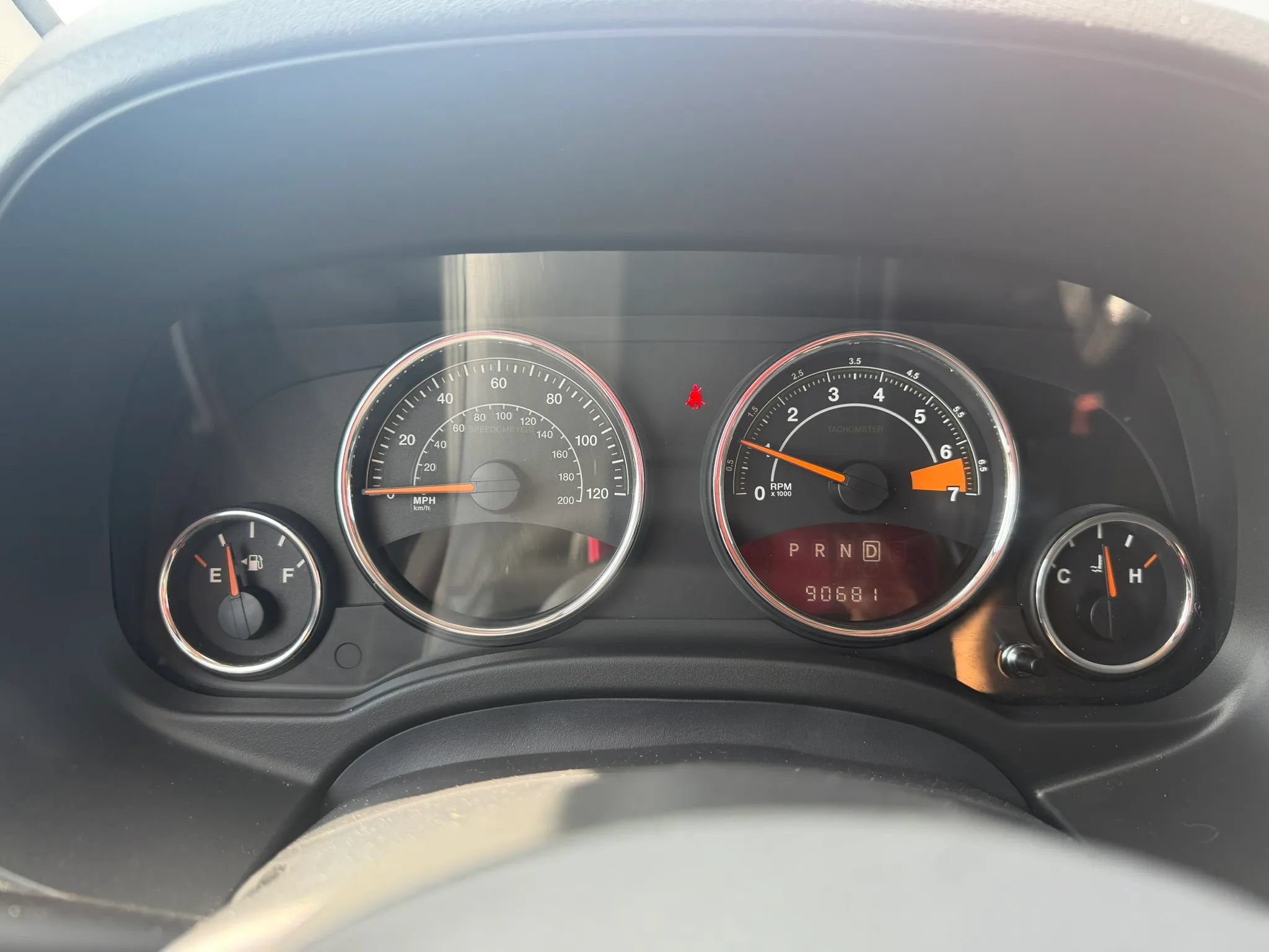 Used 2014 Jeep Compass Latitude FWD image 15