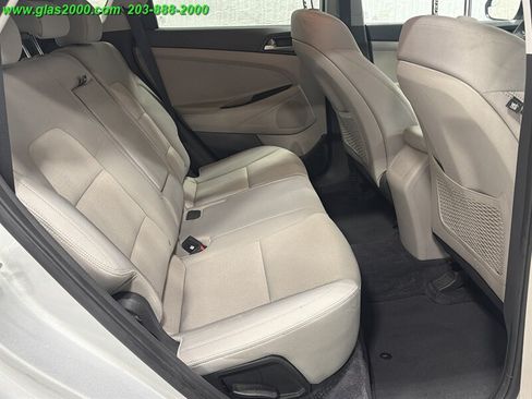 Used 2018 Hyundai Tucson SE AWD/4WD image 10