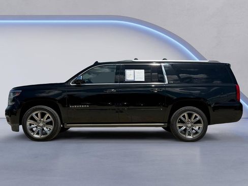 Used 2015 Chevrolet Suburban LTZ RWD image 2
