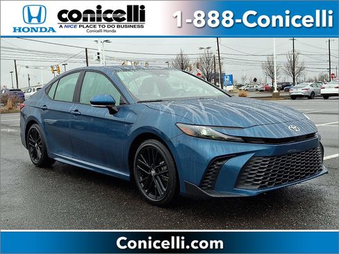 Used 2026 Toyota Camry SE image 1