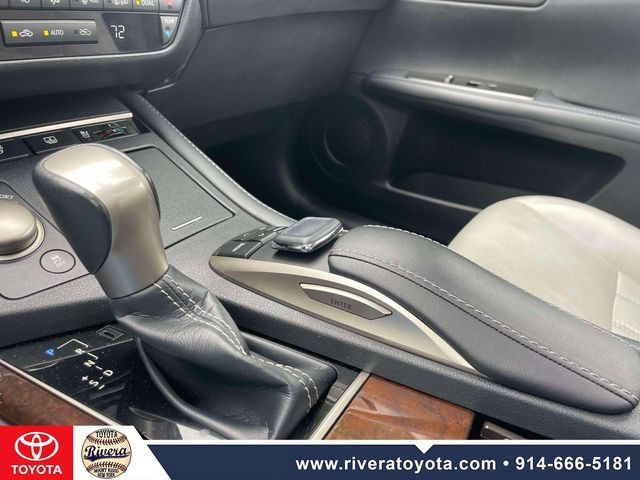Used 2018 Lexus ES 350 w/ Luxury Package w/Wood Trim FWD image 32
