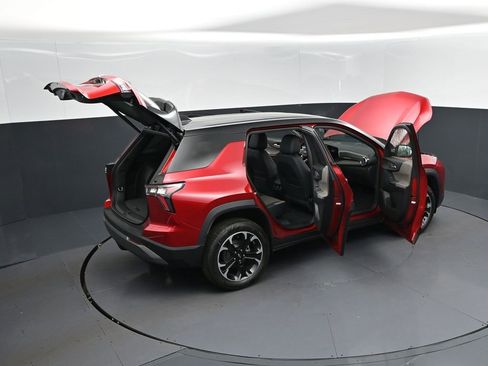New 2026 Chevrolet Equinox LT w/ Convenience Package II AWD/4WD image 69