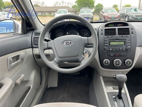 Used 2008 Kia Spectra LX FWD image 26