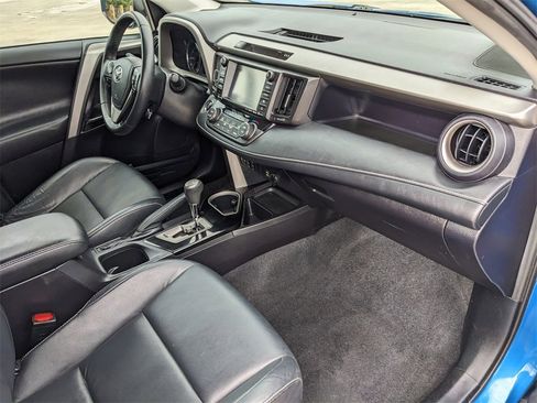 Used 2017 Toyota RAV4 Limited image 14