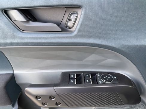 Used 2025 Ford Maverick XL w/ 4K Tow Package image 19