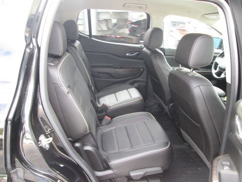 Used 2020 GMC Acadia Denali w/ LPO, Floor Liner Package image 17